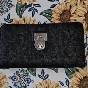MK black wallet